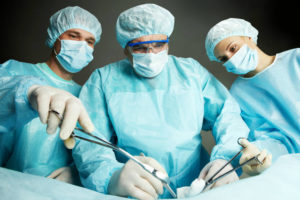 doctors-operating