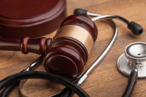 picture of a gavel and a stethoscope