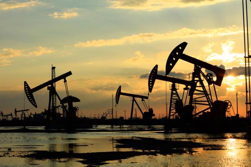 contact a wage claim lawyer if you believe your oil industry job is withholding pay.